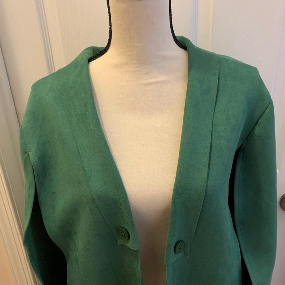 Clothes - Picture 3 of 3